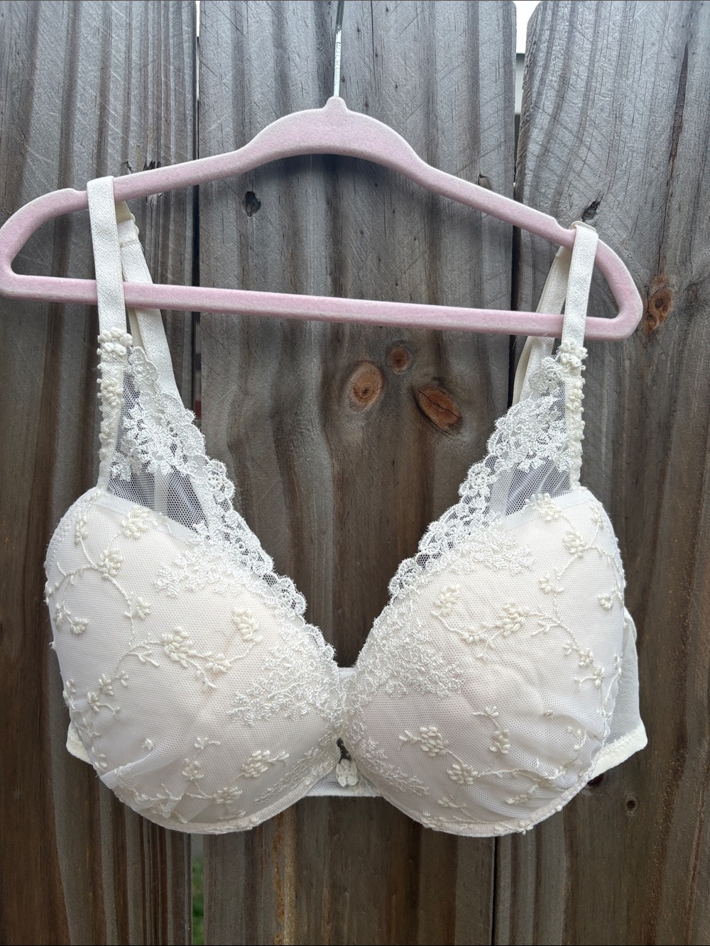$5💕 PASSIONATA Embroidered Lace Underwire Bra in Ivory